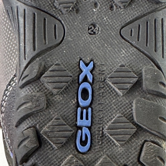 Geox Kids' Charcoal and Black Winter Boots Boots - Picture 9 of 11